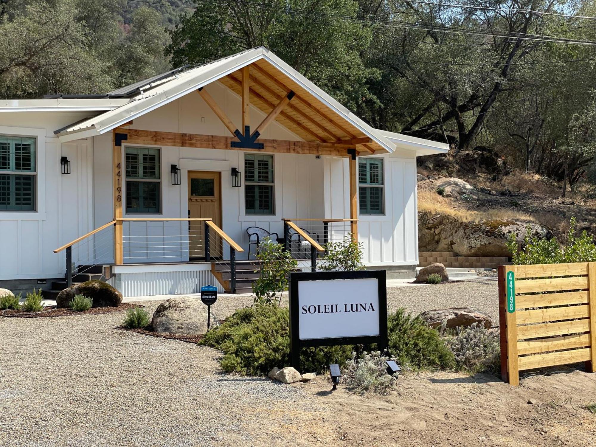 Soleil Luna 2 Miles From Sequoia Park Entrance Три-Риверс Экстерьер фото